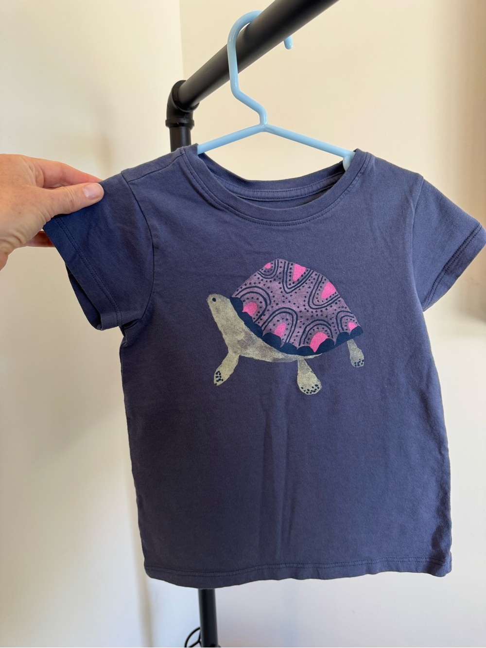 Tea Collection Navy Tee with Pink-Patterned Turtle